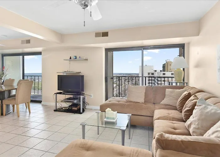 2 Bedroom With Ocean Views & Outdoor Pool! * Ocean City
