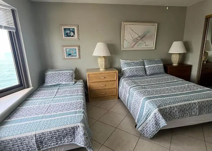 2 Bedroom With Ocean Views & Outdoor Pool! Ocean City